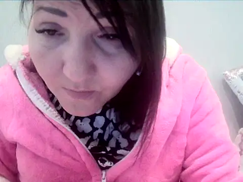Snapshot of ClaireSunset chatting on May 2026 05:31:02 PM ClaireSunset online show from May 2026 05:31:02 PM