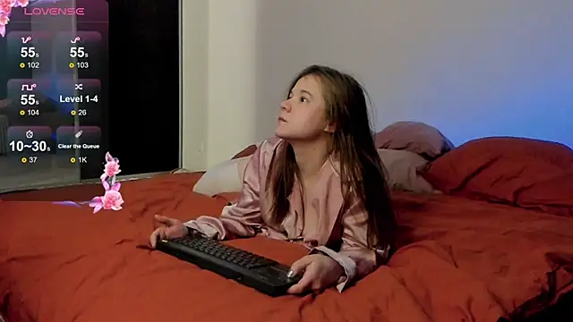 Snapshot of Hibisceae chatting on February 2026 05:35:01 PM Hibisceae online show from February 2026 05:35:01 PM