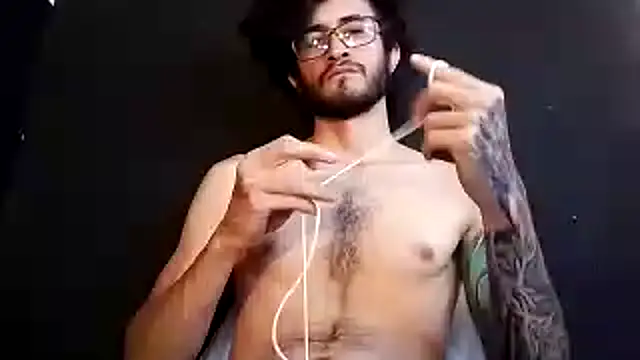 Loggan donnelly online show from October 2025 08:26:01 PM