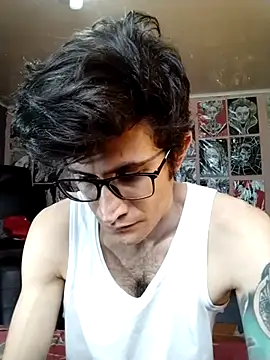 Loggan donnelly online show from March 2026 08:06:02 PM