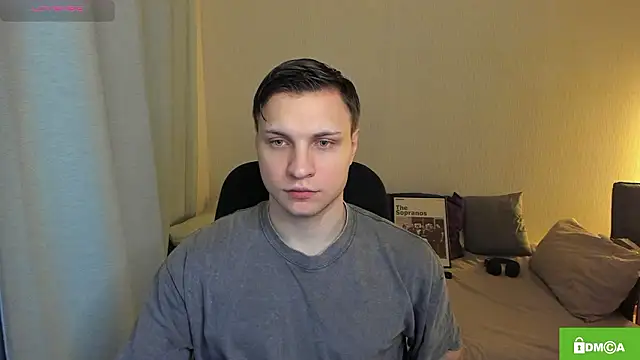 handsome guy01 online show from February 2026 04:48:01 PM