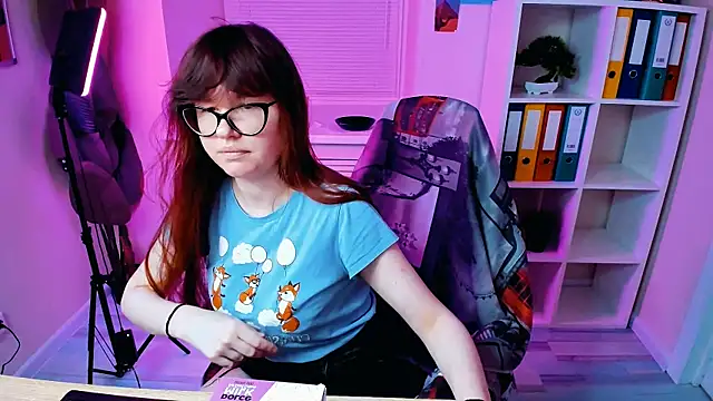 CarolGiggly online show from September 2025 07:31:01 AM