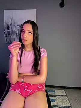 Praga Pink online show from December 2024 01:32:02 AM