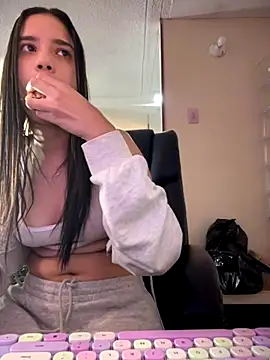 Praga Pink online show from October 2025 11:02:01 PM