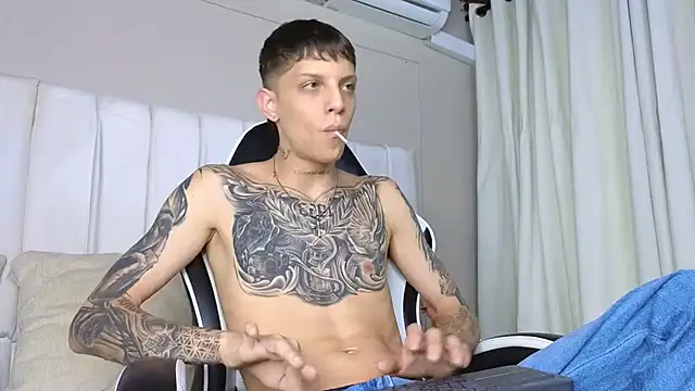 Snapshot of Adam_hard_ chatting on September 2025 07:25:01 PM Adam hard online show from September 2025 07:25:01 PM