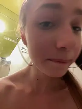 Lia  Love online show from December 2024 03:49:02 PM