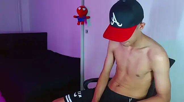 Snapshot of LiamGadiell chatting on February 2025 01:52:02 AM LiamGadiell online show from February 2025 01:52:02 AM