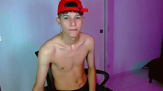 Snapshot of LiamGadiell chatting on March 2025 09:24:02 PM LiamGadiell online show from March 2025 09:24:02 PM