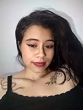 Alexandra 65 online show from December 2025 05:42:02 PM