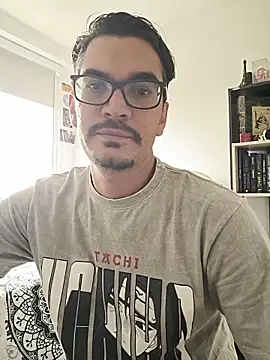 Snapshot of Cam_Sorrento chatting on April 2026 03:57:01 PM Cam Sorrento online show from April 2026 03:57:01 PM