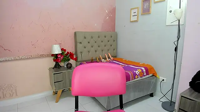 lauren rios7 online show from October 2025 07:58:02 PM