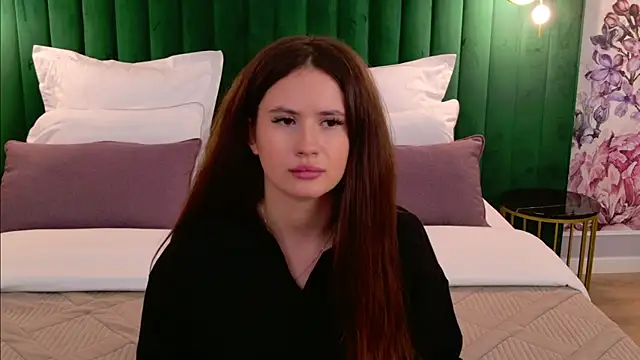 milaleoneli online show from September 2025 03:03:02 PM