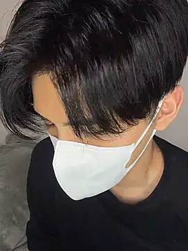 Snapshot of Lio_kun chatting on April 2026 01:05:02 PM Lio kun online show from April 2026 01:05:02 PM