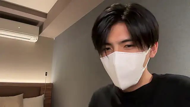 Snapshot of Lio_kun chatting on May 2026 01:18:02 PM Lio kun online show from May 2026 01:18:02 PM