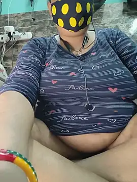 Snapshot of hotty_manisha chatting on June 2026 10:17:02 AM hotty manisha online show from June 2026 10:17:02 AM