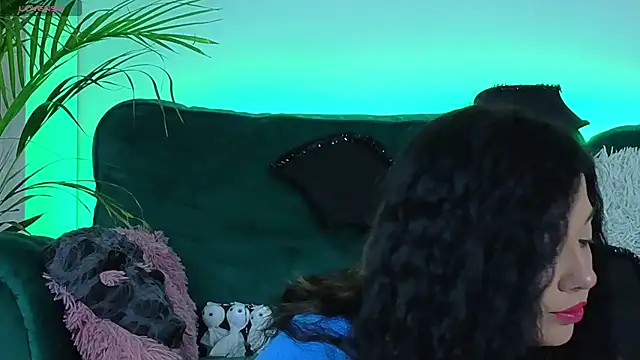 AveryWillow online show from October 2025 03:14:01 AM