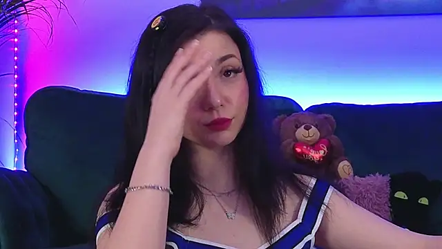 AveryWillow online show from February 2026 07:40:01 PM