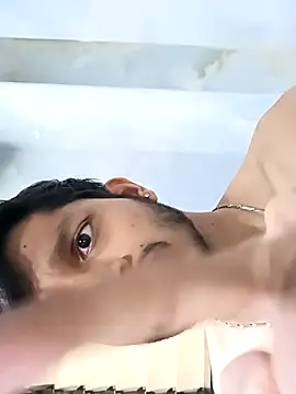 skinnyyyyyyyyy online show from February 2025 03:45:01 AM