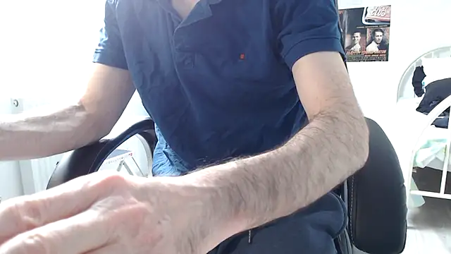 Snapshot of SteveStiffbone chatting on February 2025 01:25:01 PM SteveStiffbone online show from February 2025 01:25:01 PM