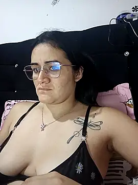 Hanna Kinsley online show from November 2025 03:38:02 AM