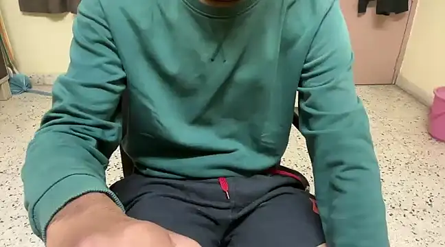 Snapshot of rahul_4u chatting on February 2025 05:19:02 PM rahul 4u online show from February 2025 05:19:02 PM