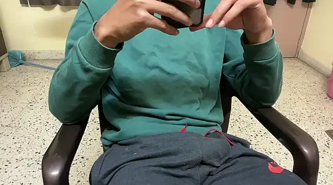 Snapshot of rahul_4u chatting on February 2025 06:48:02 PM rahul 4u online show from February 2025 06:48:02 PM