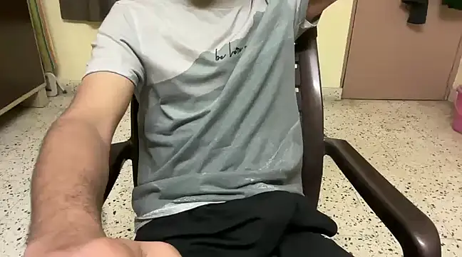 Snapshot of rahul_4u chatting on February 2025 01:08:02 PM rahul 4u online show from February 2025 01:08:02 PM