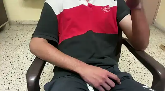 Snapshot of rahul_4u chatting on March 2025 09:54:02 PM rahul 4u online show from March 2025 09:54:02 PM