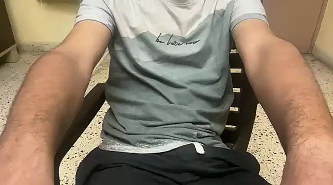 Snapshot of rahul_4u chatting on March 2025 03:57:02 PM rahul 4u online show from March 2025 03:57:02 PM