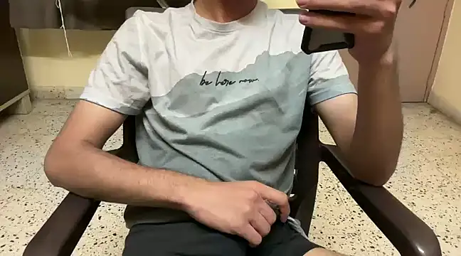 Snapshot of rahul_4u chatting on March 2025 07:09:01 PM rahul 4u online show from March 2025 07:09:01 PM