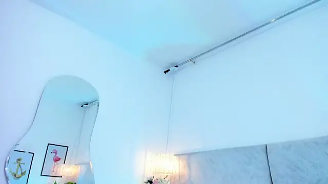 naomiii   online show from February 2026 11:40:01 AM