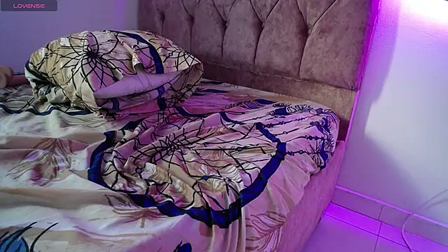 AMBER LOVE22 online show from December 2024 09:58:02 PM