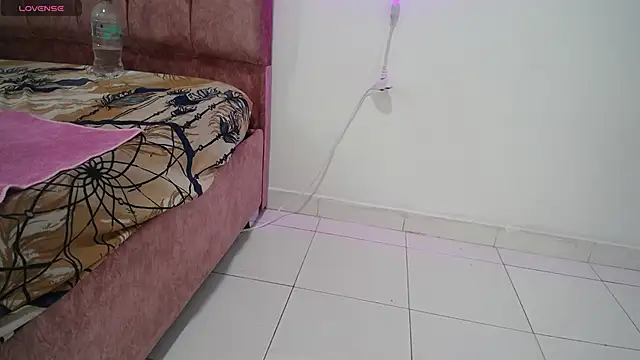 Snapshot of AMBER_LOVE22 chatting on December 2024 07:03:02 PM AMBER LOVE22 online show from December 2024 07:03:02 PM