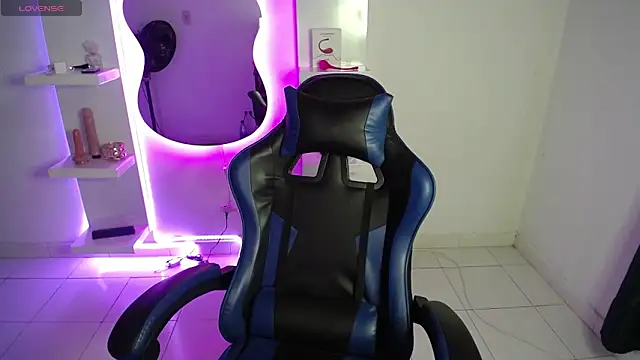 Snapshot of AMBER_LOVE22 chatting on October 2025 07:12:02 PM AMBER LOVE22 online show from October 2025 07:12:02 PM