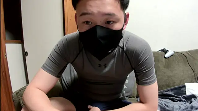 Snapshot of tuki_fu chatting on December 2024 11:33:02 AM tuki fu online show from December 2024 11:33:02 AM