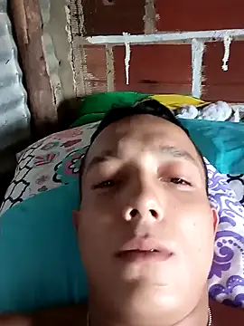 Snapshot of tayson_ chatting on January 2025 06:32:02 PM tayson online show from January 2025 06:32:02 PM