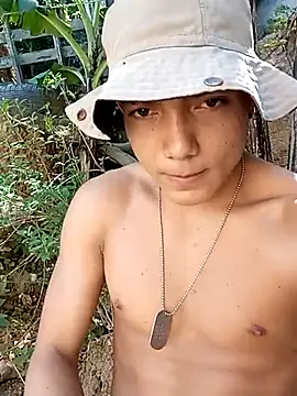 Snapshot of tayson_ chatting on January 2025 03:18:01 PM tayson online show from January 2025 03:18:01 PM