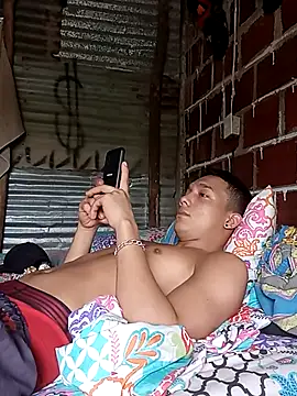 Snapshot of tayson_ chatting on February 2025 01:30:01 PM tayson online show from February 2025 01:30:01 PM