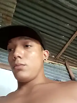 Snapshot of tayson_ chatting on February 2025 06:13:01 PM tayson online show from February 2025 06:13:01 PM