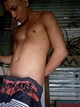 Snapshot of tayson_ chatting on February 2025 09:57:01 PM tayson online show from February 2025 09:57:01 PM