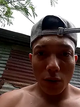 Snapshot of tayson_ chatting on March 2025 02:45:01 PM tayson online show from March 2025 02:45:01 PM