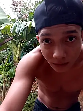 Snapshot of tayson_ chatting on March 2025 11:52:01 AM tayson online show from March 2025 11:52:01 AM