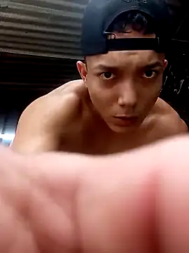 Snapshot of tayson_ chatting on October 2025 01:42:02 PM tayson online show from October 2025 01:42:02 PM