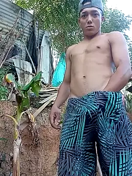 Snapshot of tayson_ chatting on November 2025 12:48:02 PM tayson online show from November 2025 12:48:02 PM