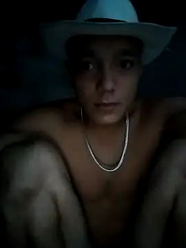 Snapshot of tayson_ chatting on April 2026 10:39:02 AM tayson online show from April 2026 10:39:02 AM