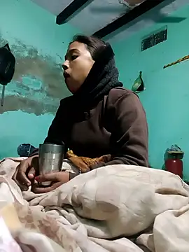 Surajpuja79 online show from January 2026 03:33:01 AM