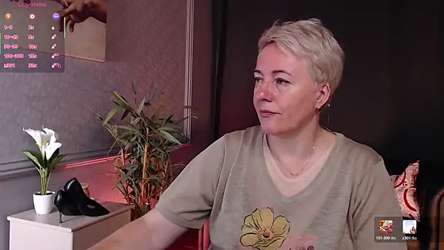 Snapshot of Nika_Smit chatting on July 2026 05:20:02 AM Nika Smit online show from July 2026 05:20:02 AM