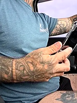 dadbod1178 online show from November 2025 06:20:01 PM