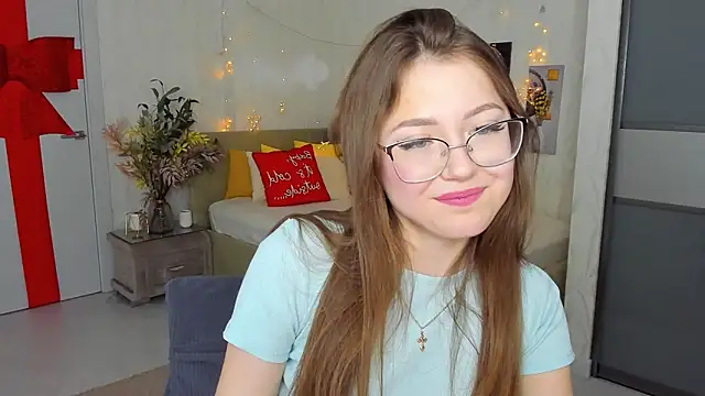 SereneFlame online show from February 2025 07:07:01 PM