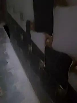 Varun1799 online show from February 2025 04:56:02 PM